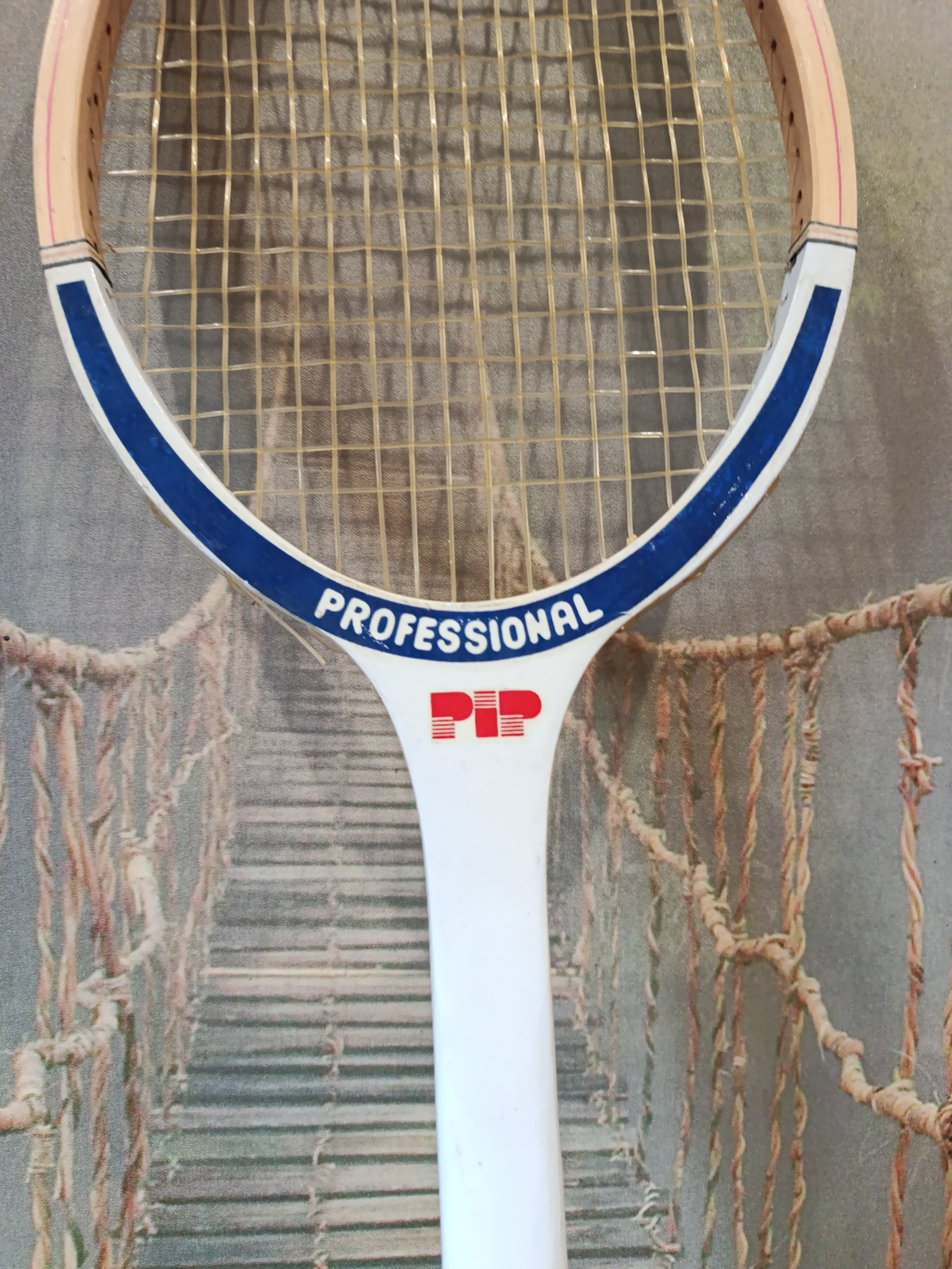 Raquette de tennis vintage en bois PIP collector XXe siècle années 70-90