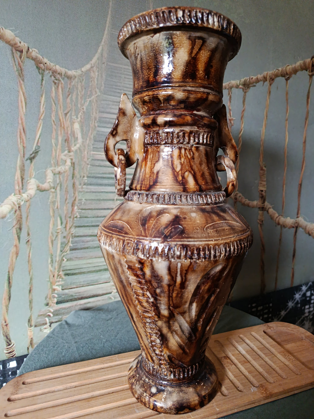Vase amphore ancien en céramique motifs floraux Art Déco XIXe siècle