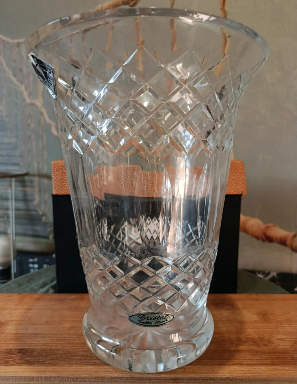 Détail signature Alsace vase cristal ancien — L'Acquisition