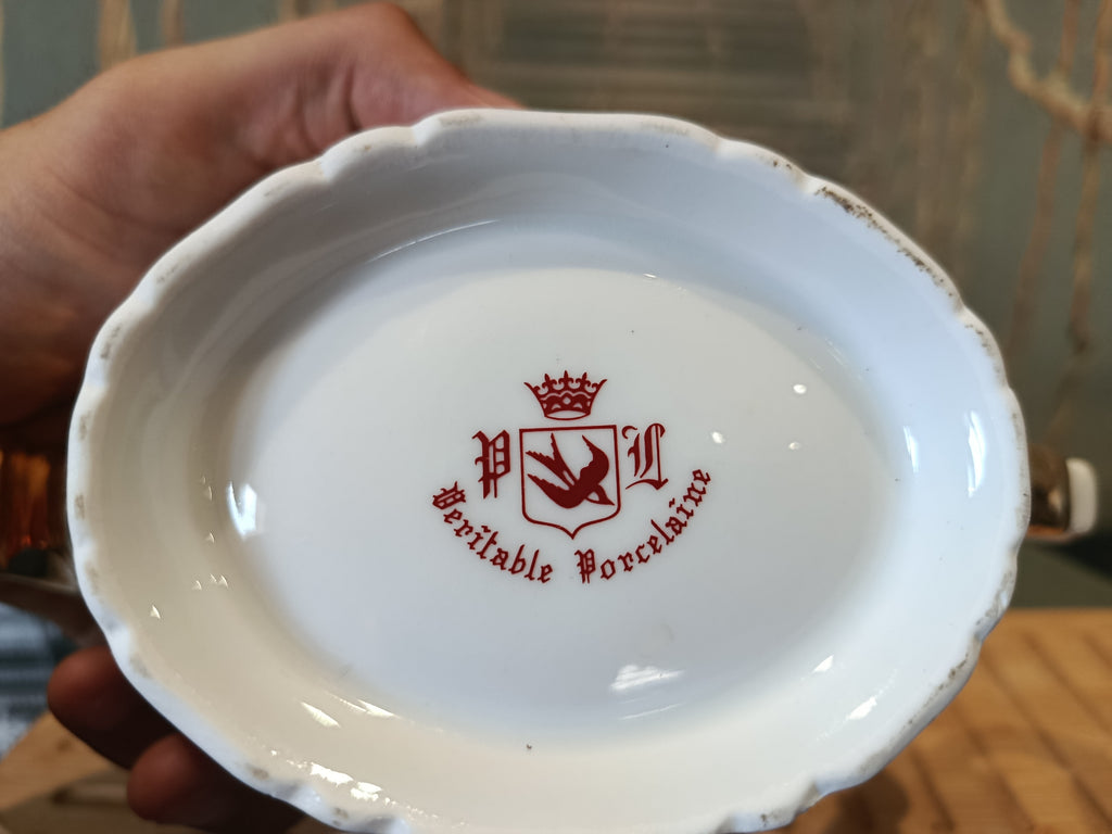 Saucère ancienne en porcelaine dorée Signée XIXe siècle Napoléon