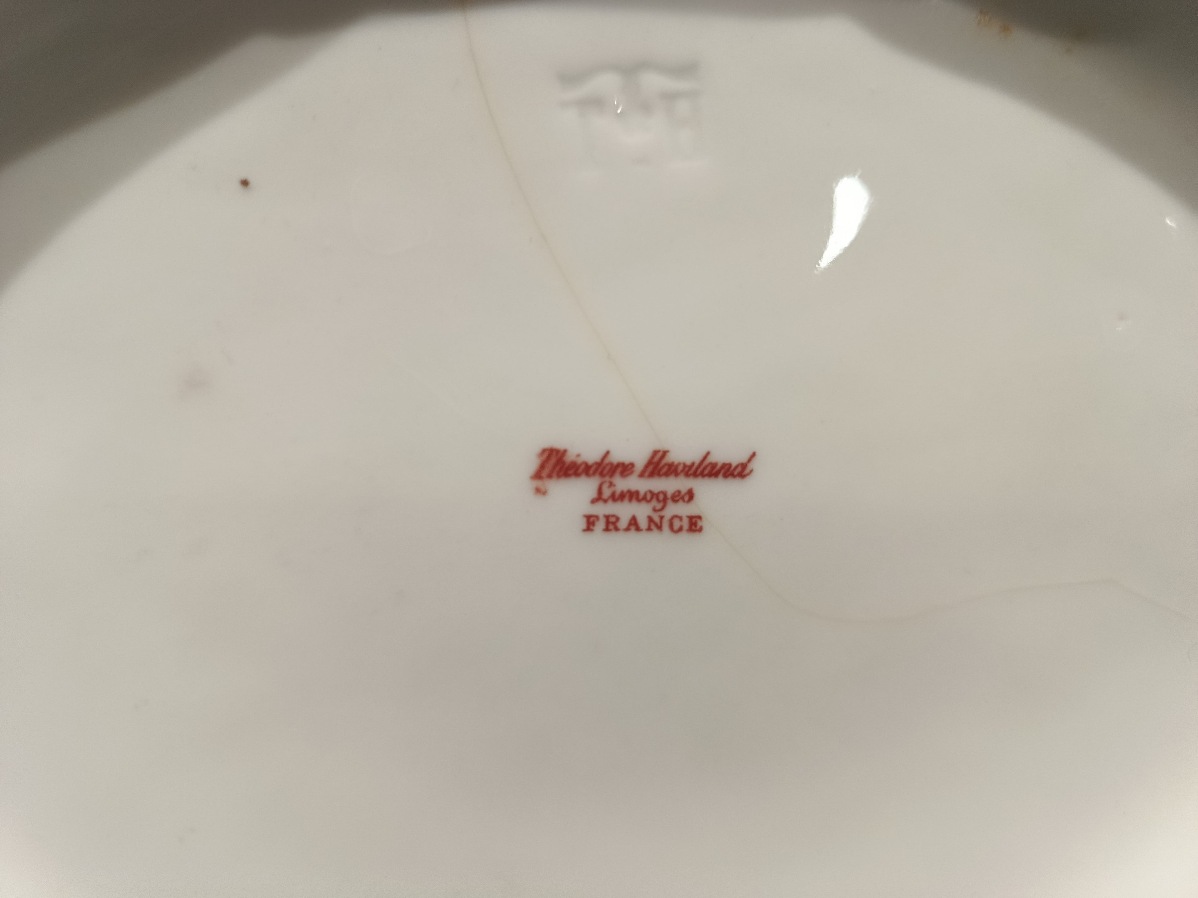 Soupière ancienne en porcelaine de Limoges Haviland motifs floraux dorés Art Déco XXe siècle