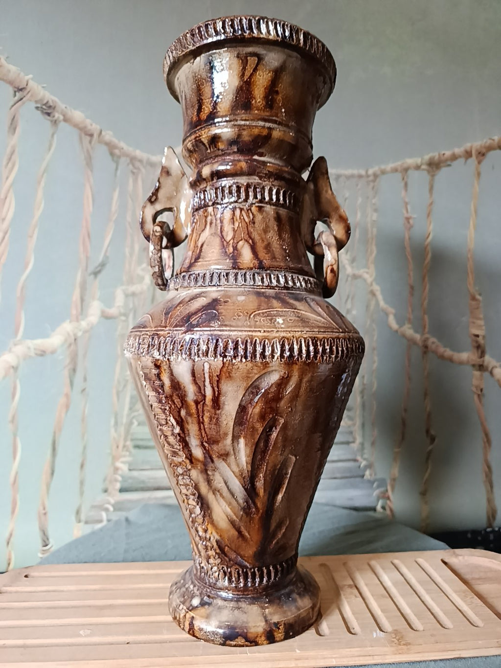 Vase amphore ancien en céramique motifs floraux Art Déco XIXe siècle