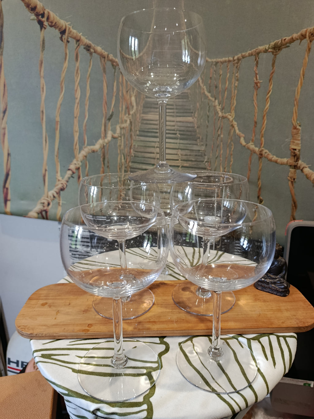 Lot 6 grands verres à ballon en verre ciselé Art Déco XXe siècle neufs