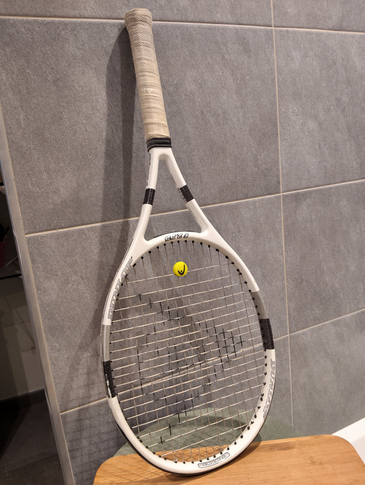 Ancienne Raquette Vintage Dunlop Enfants graphite White Vintage XXe Collection