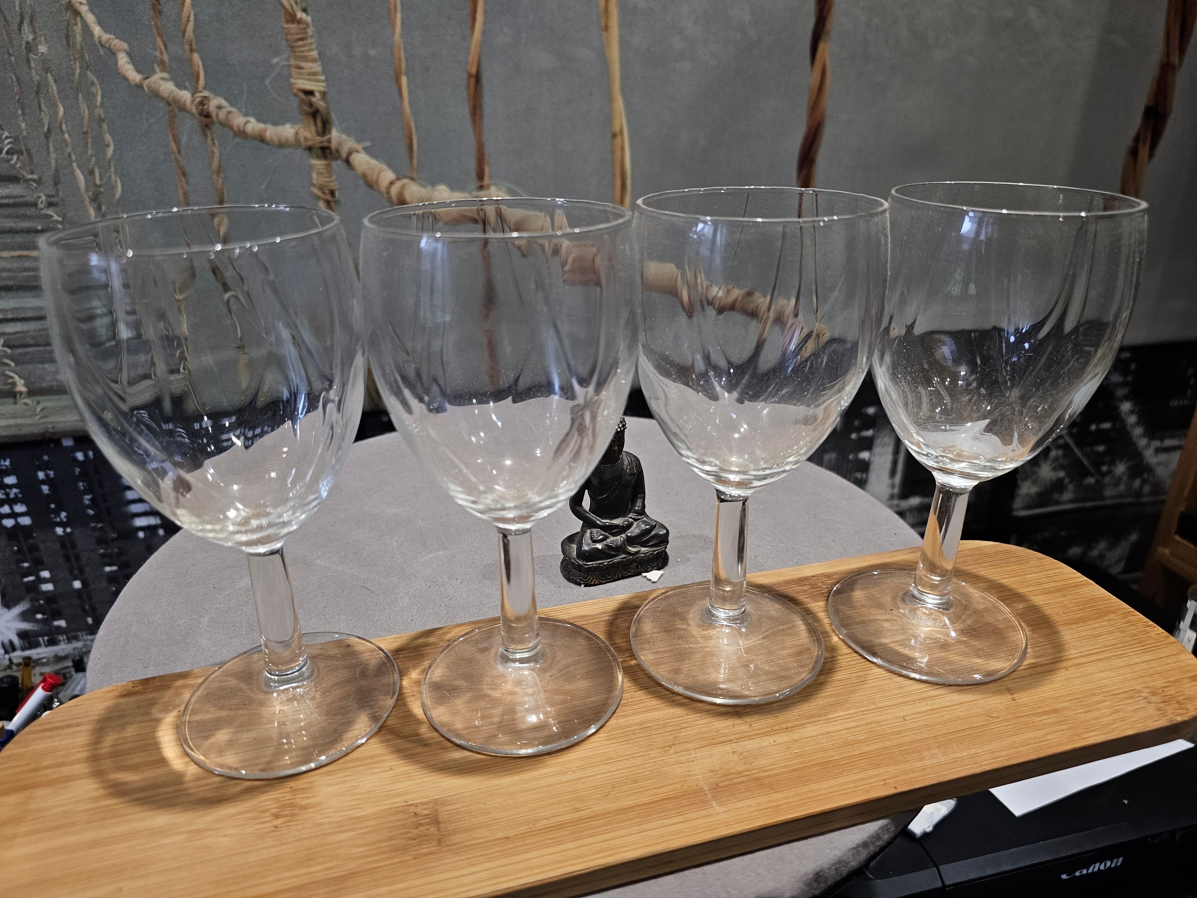 Lot de X4 verres en Cristal De Luxe Ciselé Signées France Original XXe Collection