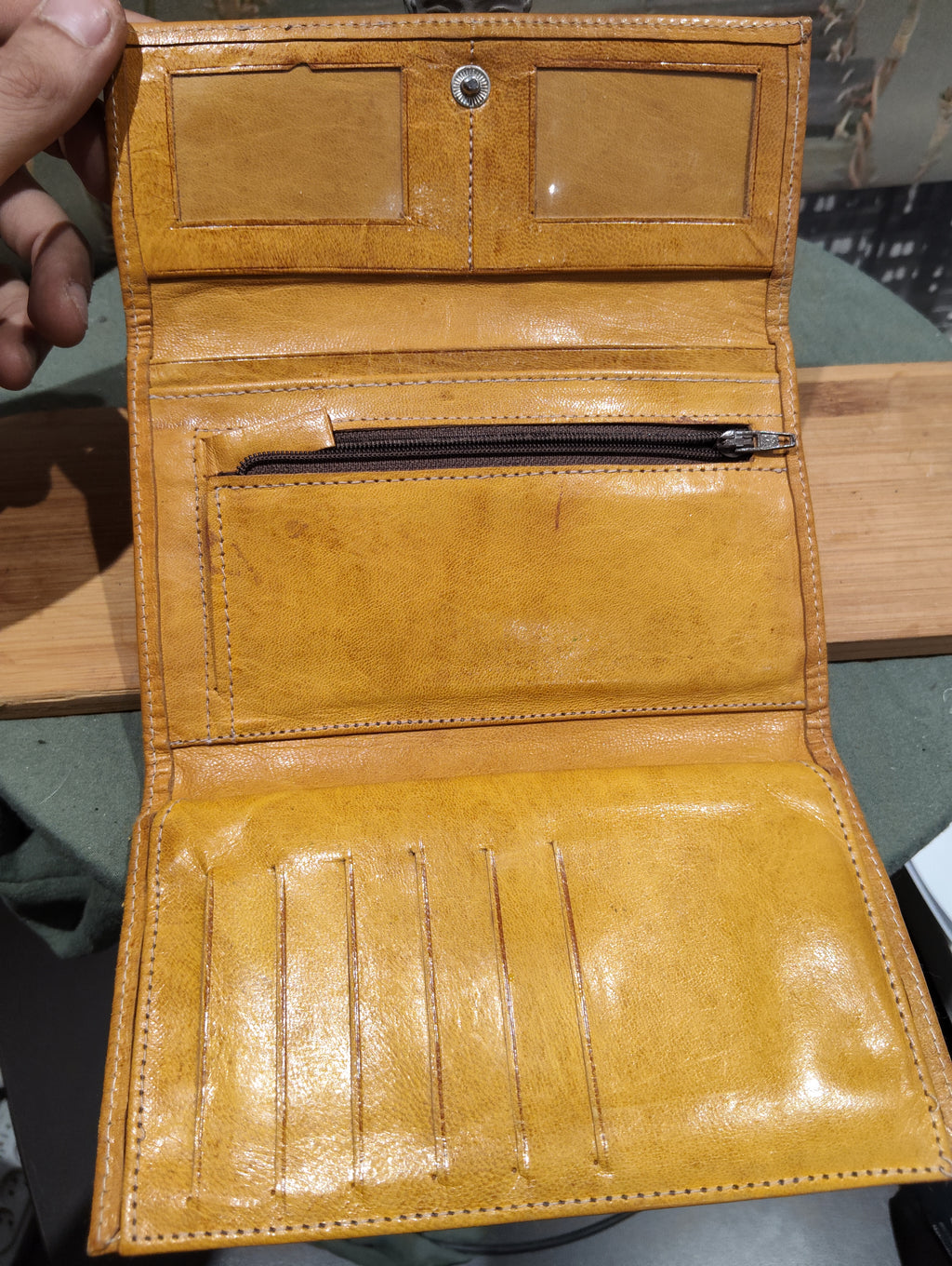 Ancien Porte Monnaie Original en Cuir D'Agneau Original Artisanal Fait Main Luxe Camel XXe Collection