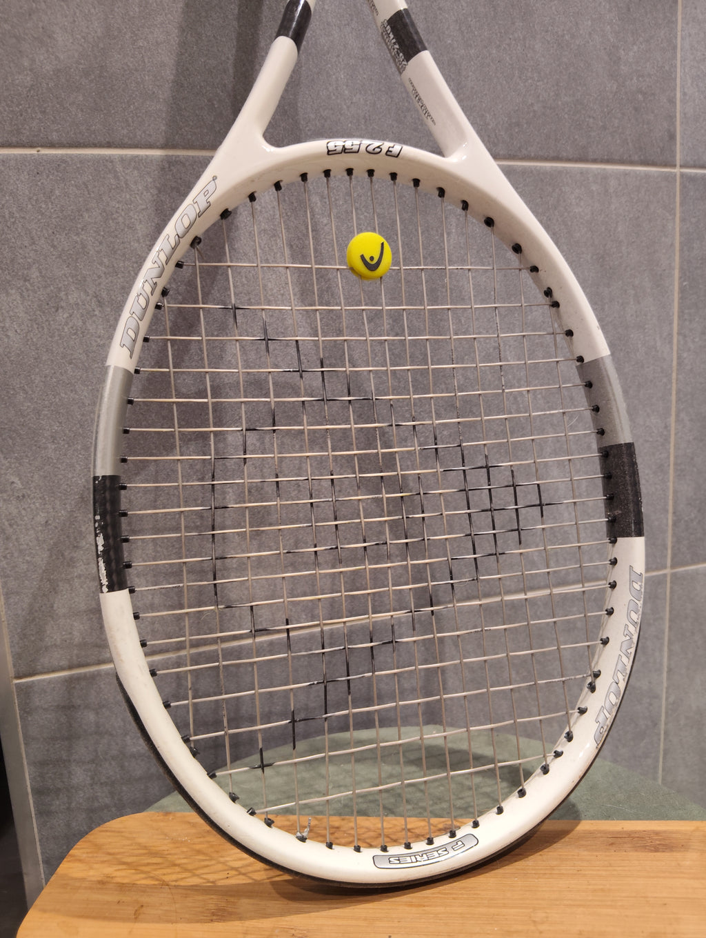 Ancienne Raquette Vintage Dunlop Enfants graphite White Vintage XXe Collection