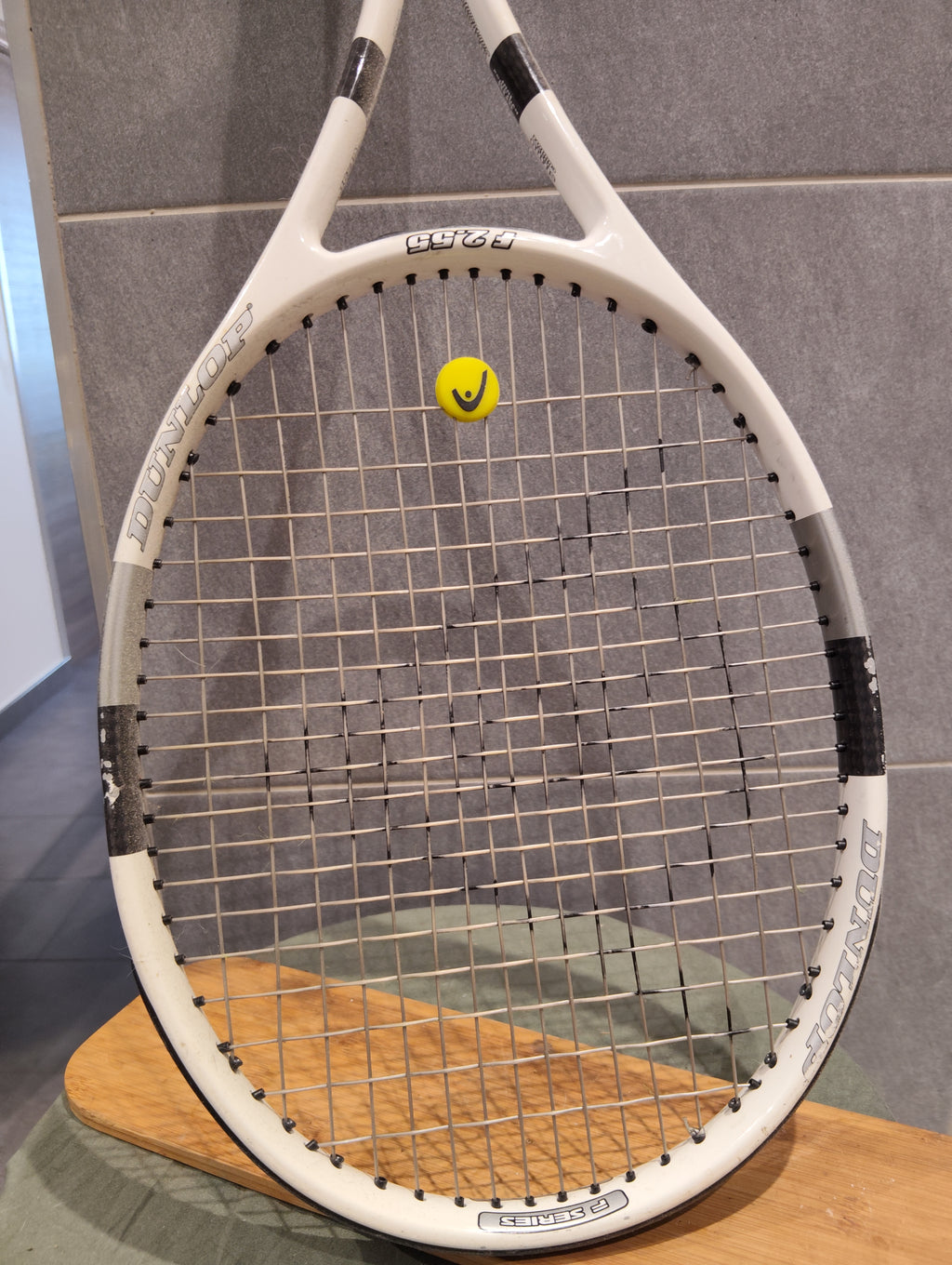 Ancienne Raquette Vintage Dunlop Enfants graphite White Vintage XXe Collection