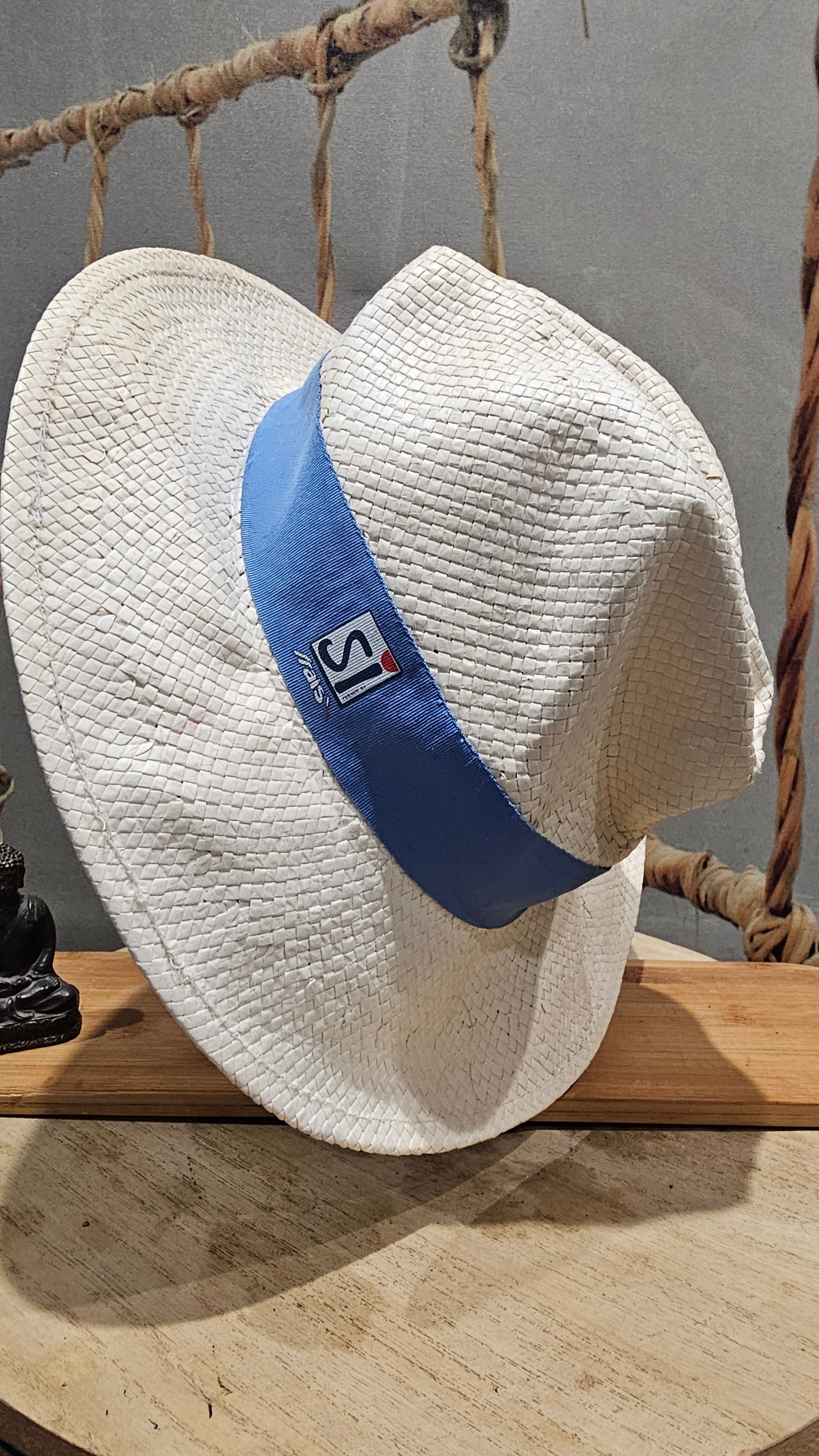Ancien Chapeau de Luxe Cuir Irisé Et Nylon De Collection XXE Original Blanc