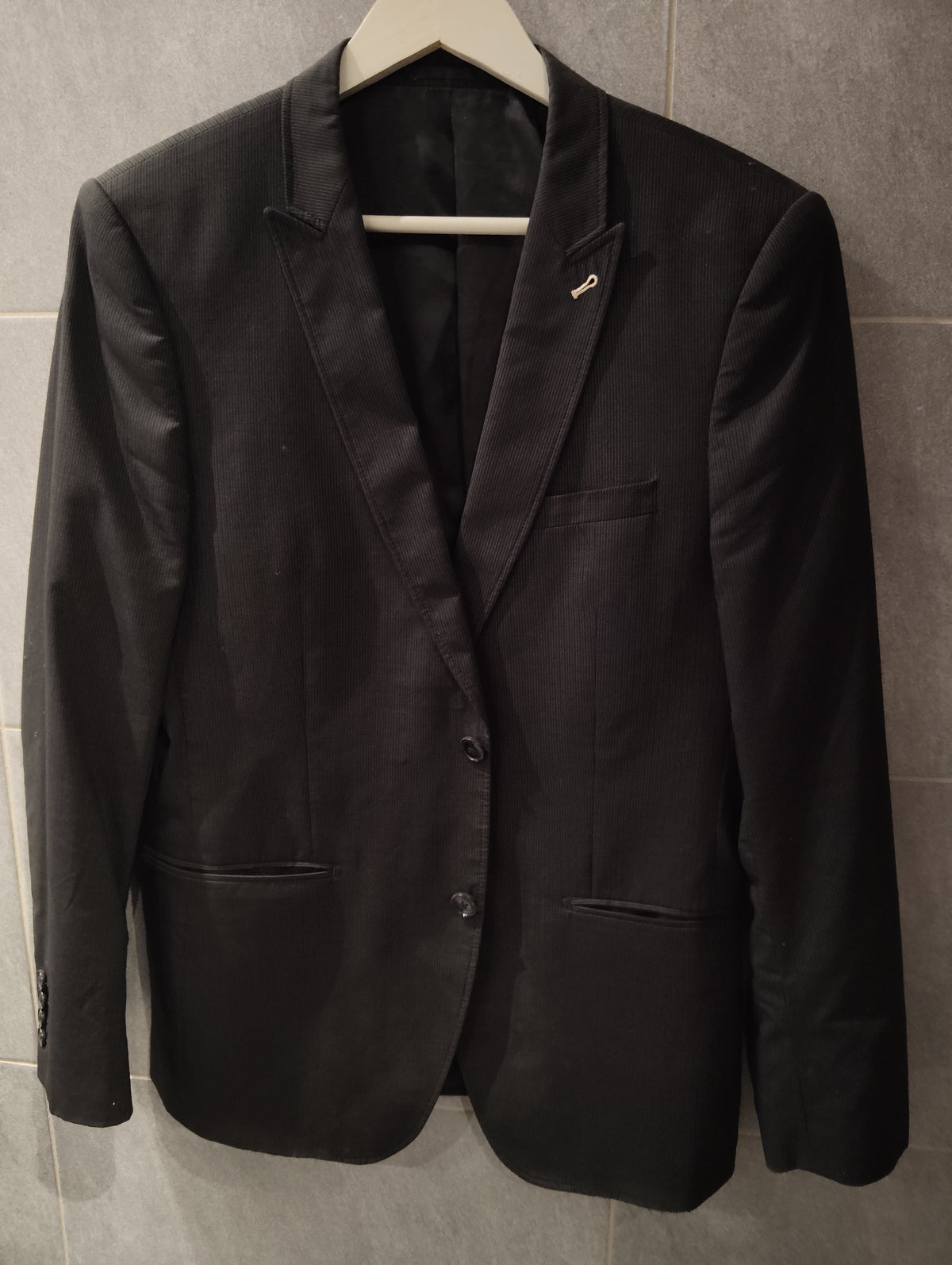 Veste de Costume Armand Thierry Homme T M 38 Originale Rayée Noire & Grise Mariages & Réceptions 2025 Collection