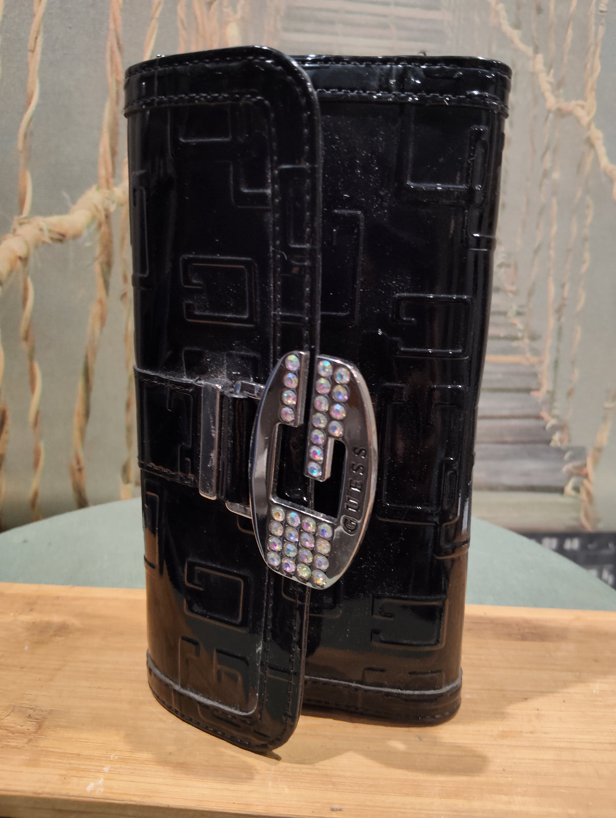 Ancien Grand Porte Monnaie de Collection Guess Cuir De Veau Brillant Lisse Pierres Précieuses Argentées Original XXe Collection Rétro
